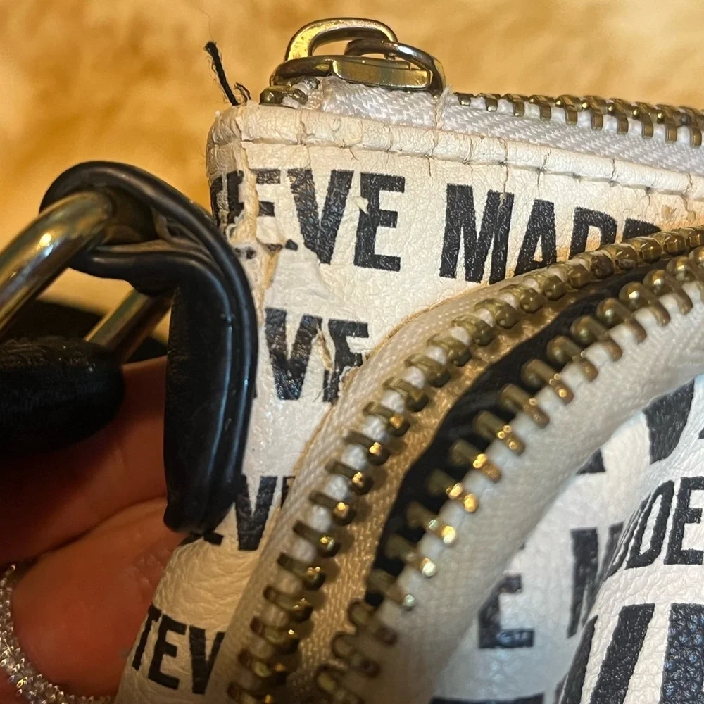 Steve Madden Black & White Spell Out Logo Crossbody‎ Purse 🖤🤍✨